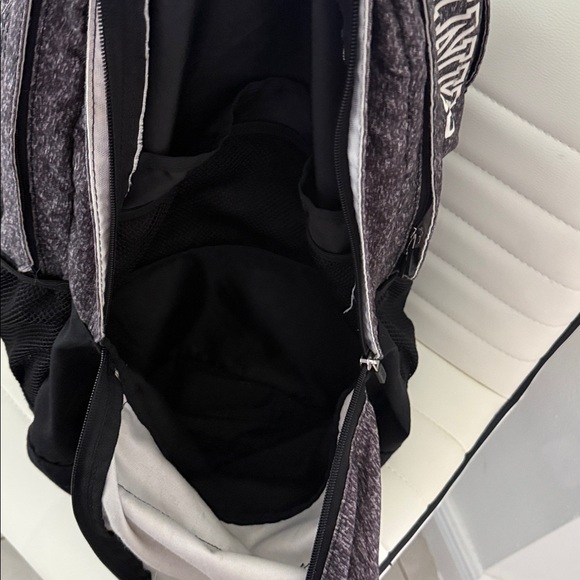 Pink VS Backpack - Picture 5 of 7